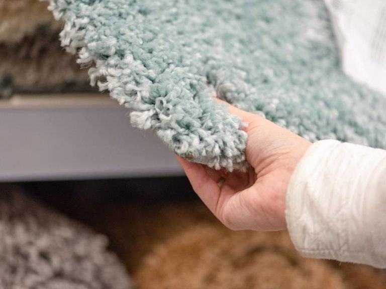 Is It Worth It To Stretch Your Carpets?